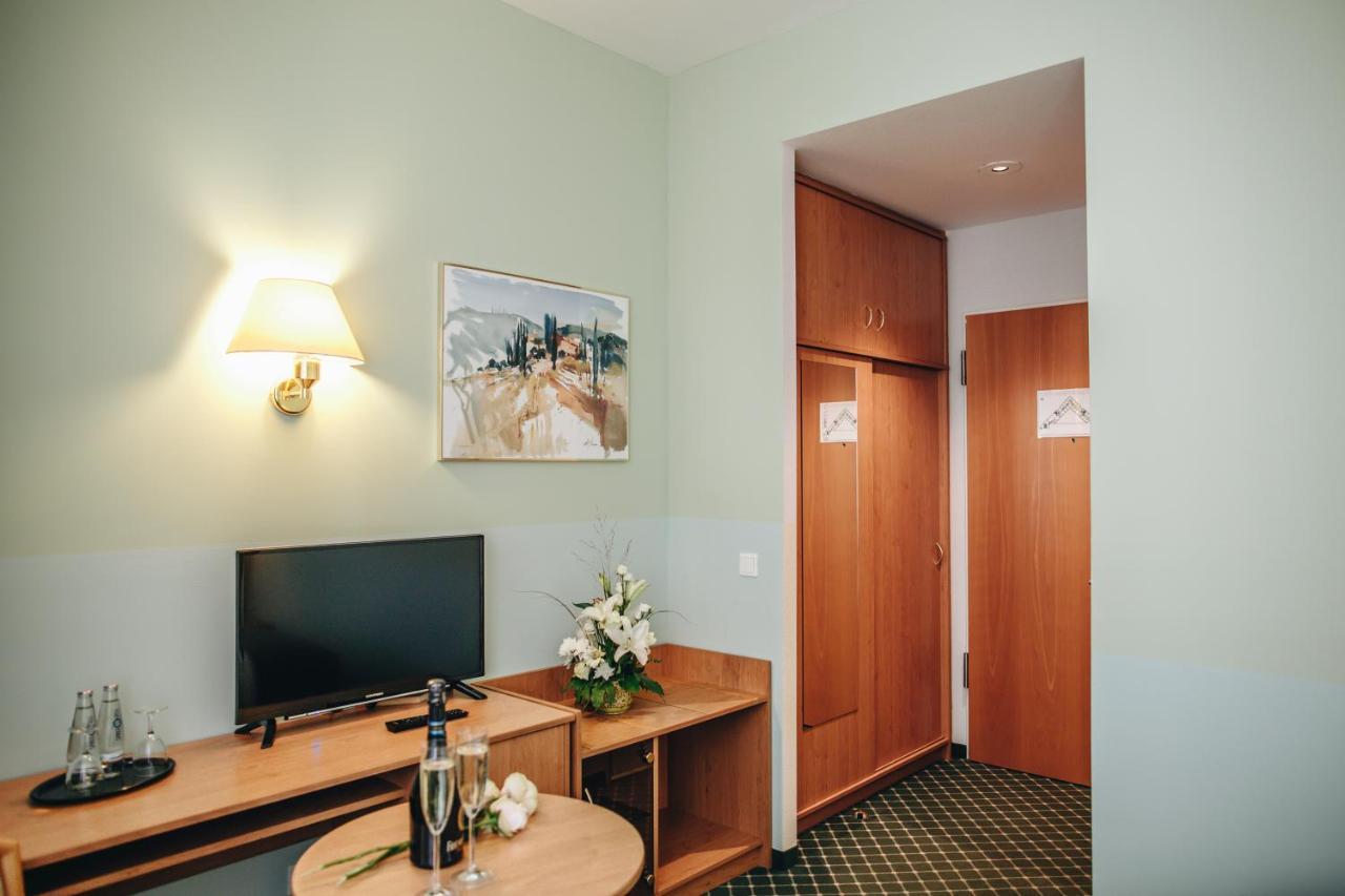 Hotel "Helle Mitte" Берлин Экстерьер фото
