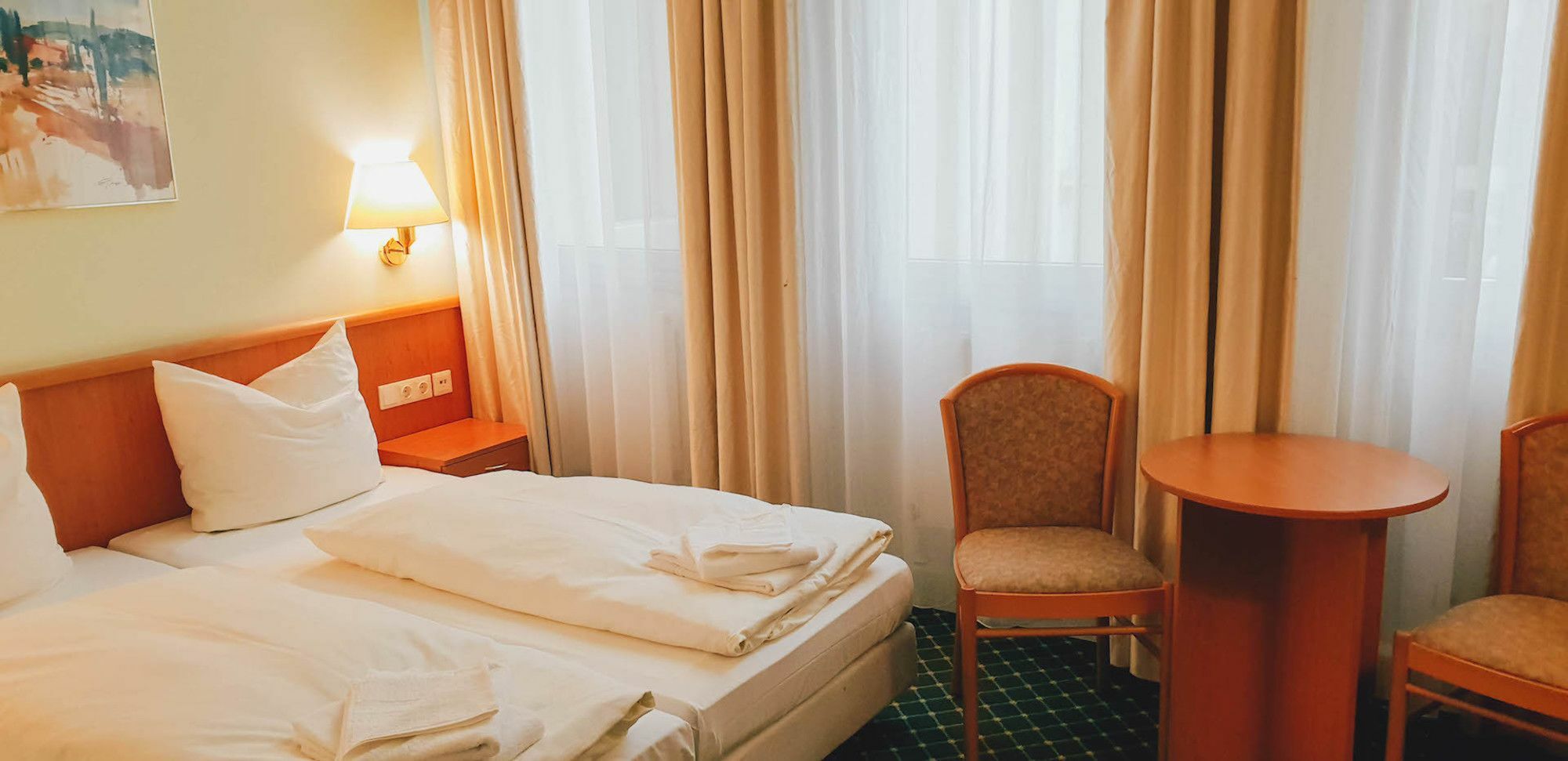 Hotel "Helle Mitte" Берлин Экстерьер фото